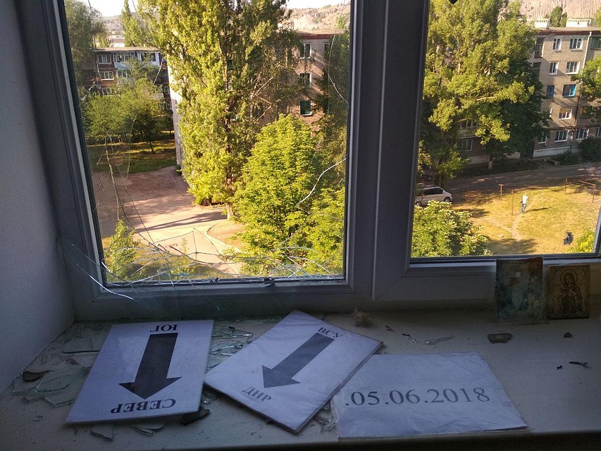 Последний раз ВСУ обстреливали Докучаевск 4 июня, что на следюущий день подтвердилось фотографиями. ФОТО: СЦКК