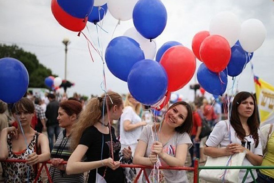 Жителей Хабаровска приглашают отпраздновать День России с хороводами и флешмобом
