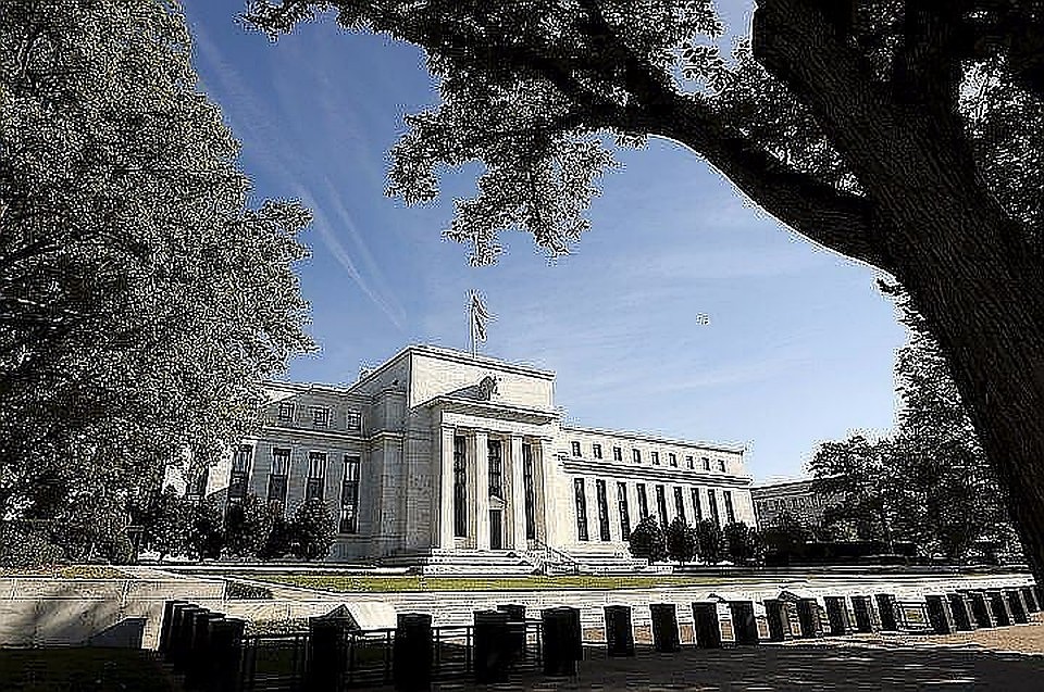 ФРС США повысила базовую процентную ставку до 1,75-2%