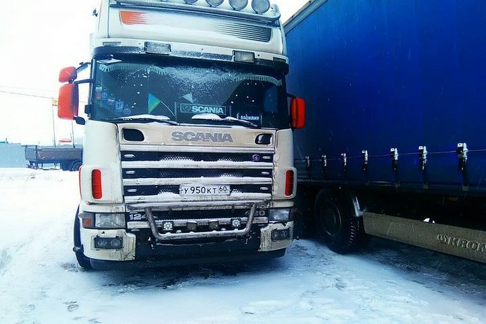 Грузовик нашли на парковке