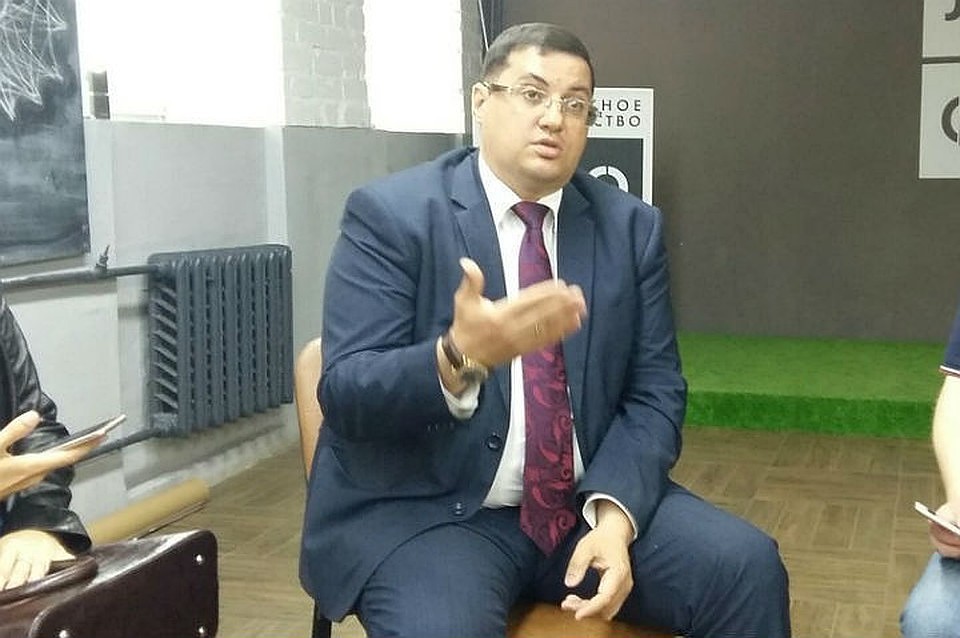 Алексей Аксютенко только недавно начал работать в мэрии, а уже остался за главного.