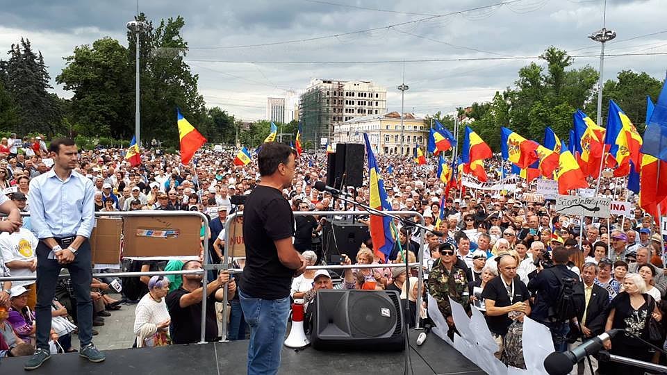 Организаторы завершили акции протеста как минимум до августа.