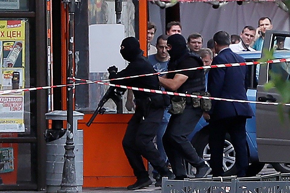 36-летний Александр Хуторянин в воскресенье, 1 июля, наделал шуму на севере Москвы