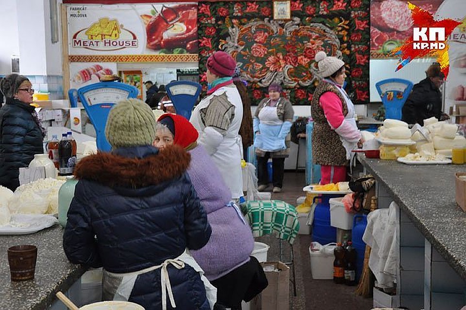 Торгуют на ярмарках продуктами от местных производителей. Фото: архив "КП"
