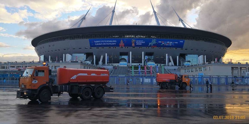 Уборку завершили к 11 часам вечера Фото: предоставлено комитетом по благоустройству