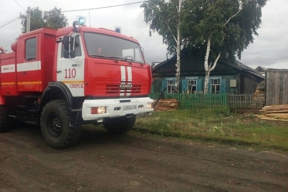 Пенсионера спасли на пожаре в Свирске