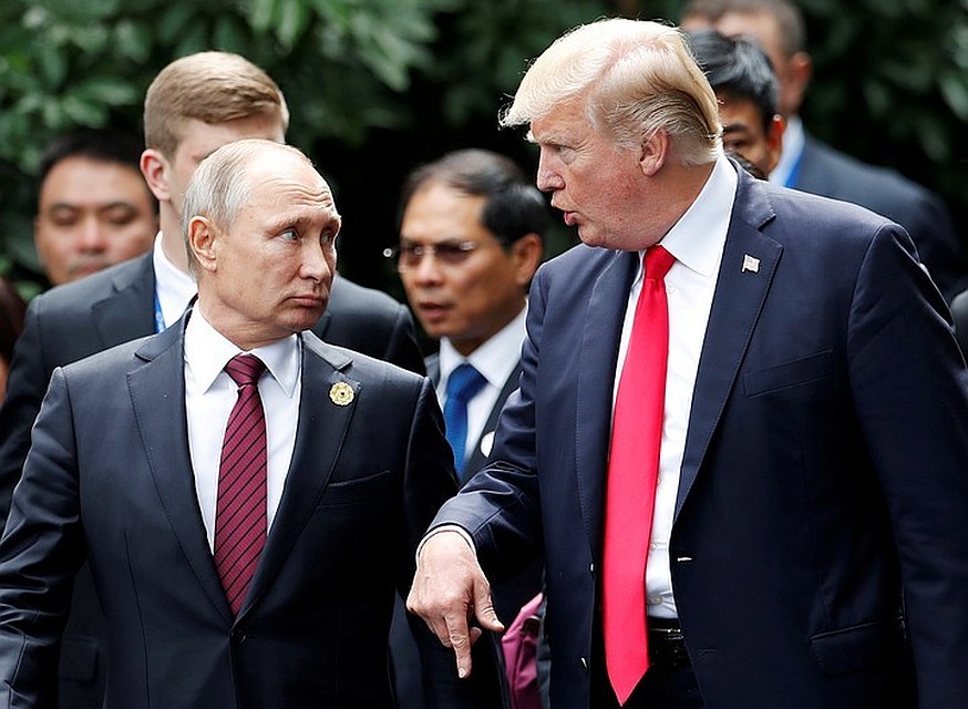 Президенты России и США Владимир Путин и Дональд Трамп