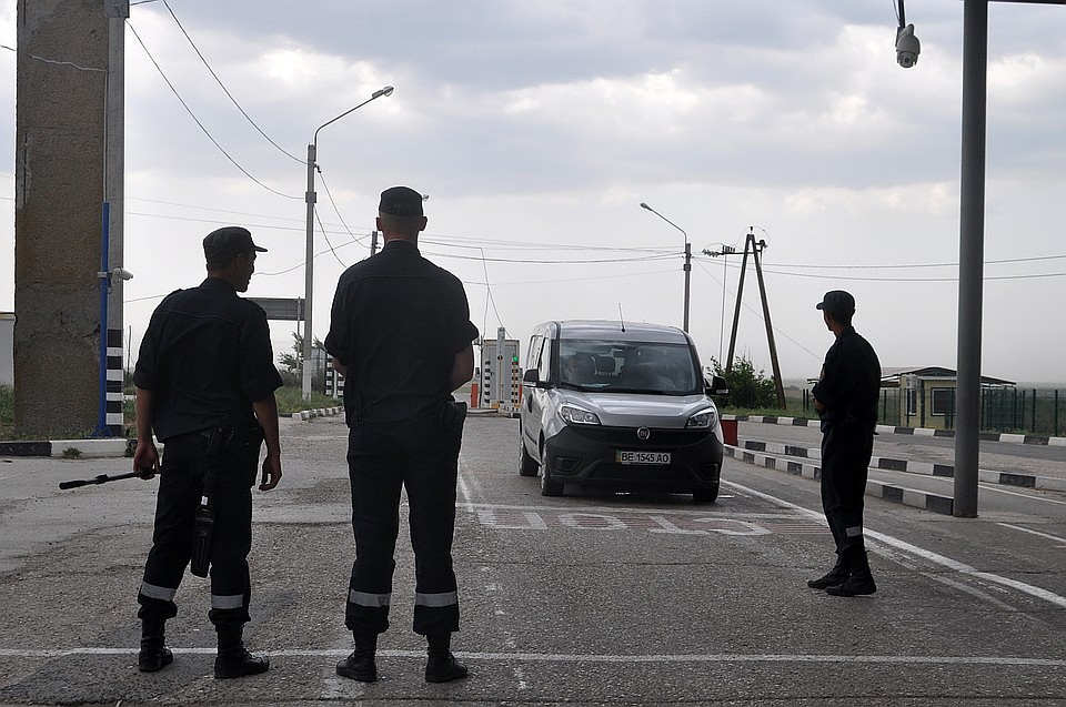 С начала года в Крым приехали больше 1,1 миллиона украинцев.