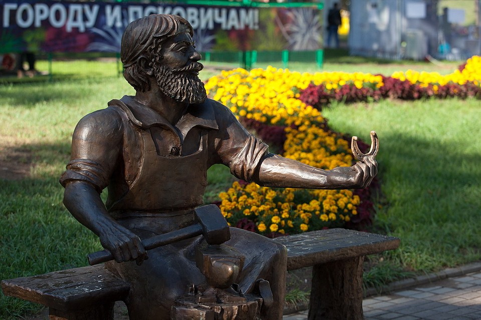 В парке нужно отдыхать, а не отвлекаться на рекламу, уверены псковичи.