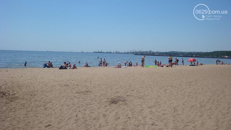 Причиной загрязнения могут быть сточные воды канализации, которые сначала попадают в реку, а потом в Азовское море.ФОТО: s.0629.com.ua