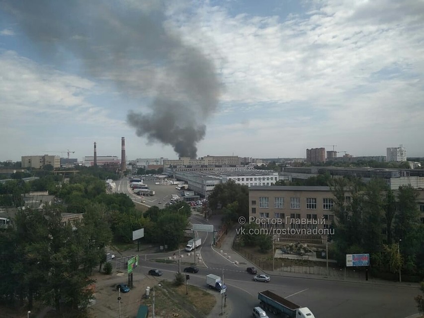 Пожар в районе «Ростсельмаша» локализован. Фото: ВК "Ростов Главный - новости Ростова-на-Дону"