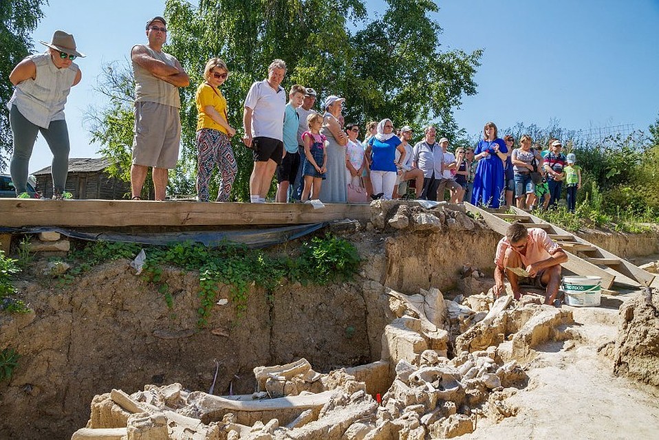 Экскурсия в Костенках. Фото с сайта музея.