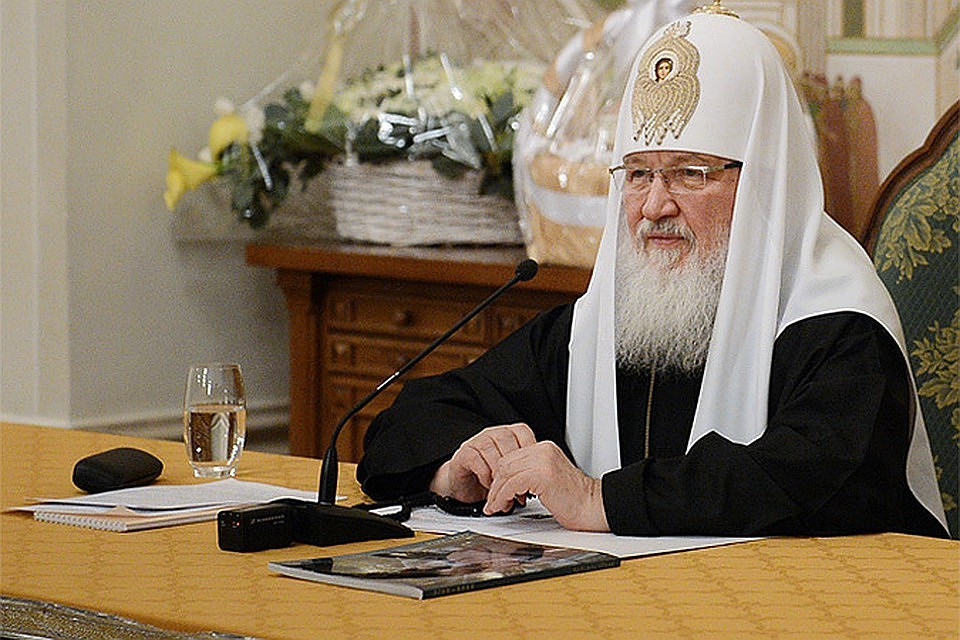 Патриарх Кирилл поблагодарил Дмитрия Азарова за приглашение в гости