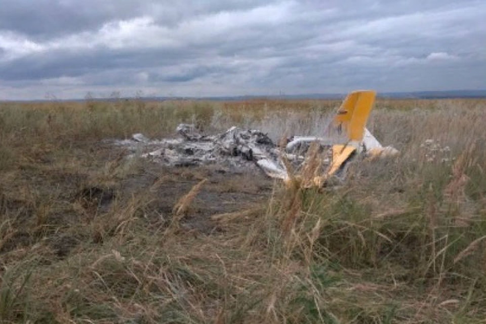 Появилось видео с места крушения самолета под Красноярском. Фото: пресс-служба Западно-Сибирского следственного управления на транспорте. Видео: ЧП - Красноярск.