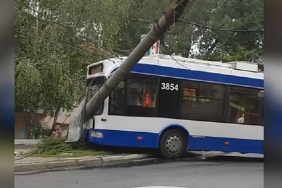 ДТП с участием общественного транспорта становятся привычным делом