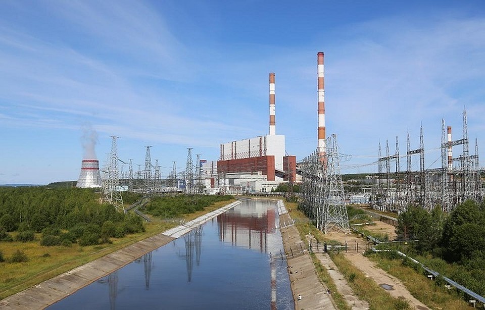 В Белоозерске «Мерседес» вылетел в канал ГРЭС, водитель погиб. Фото: http://irao-engineering.ru