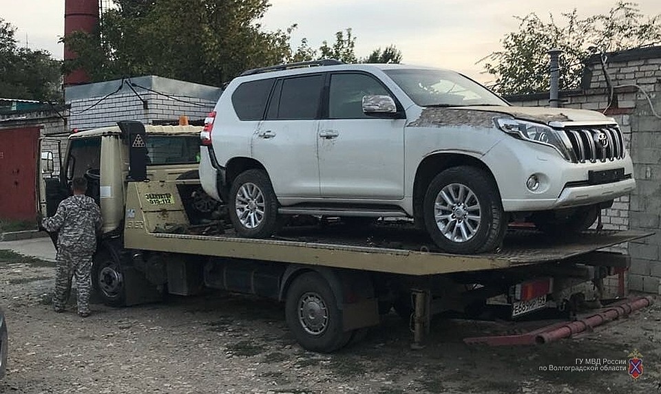 Угоняли злоумышленники исключительно японские внедорожники