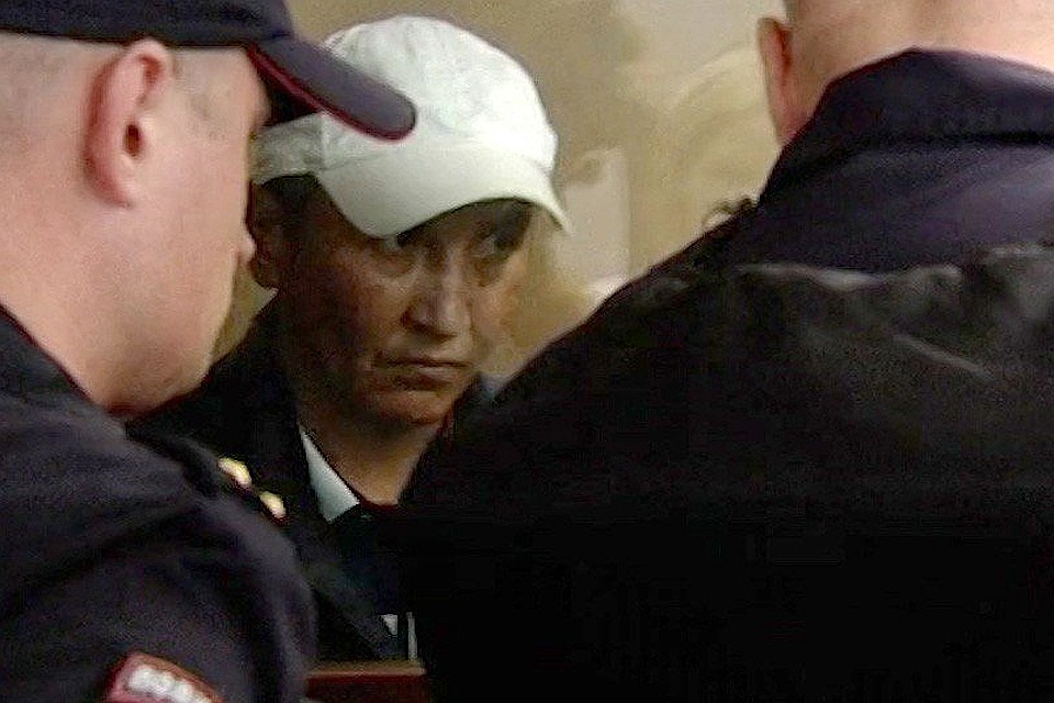 Обвиняемый в убийстве полицейского на станции метро «Курская» в Москве Нурлан Муратов на заседании Черемушкинского районного суда Москвы. ФОТО АГН МОСКВА