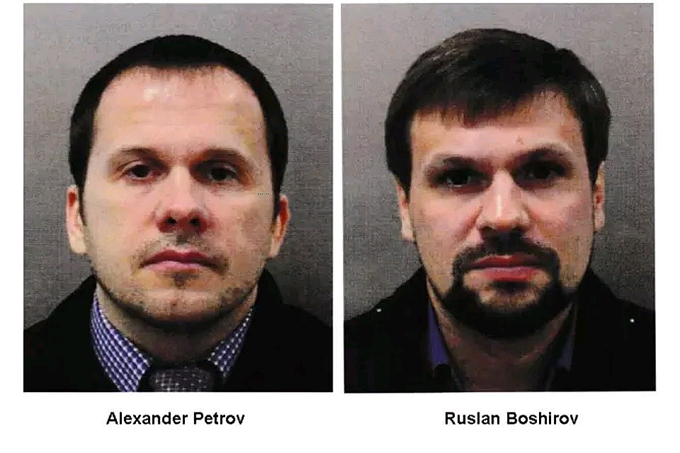 фото Александра Петрова и Руслана Боширова, подозреваемых в Лондоне в отравлении Скрипалей. ФОТО http://police.uk/
Изменить размер текста:AA