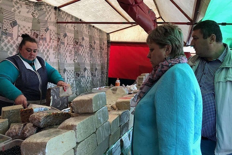Товаропроизводители из Беларуси привезли продукцию на ярмарку в Салехард Фото: salekhard.org