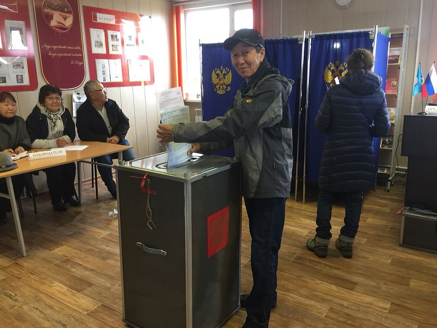 С раннего утра якутяне приступили к голосованию.