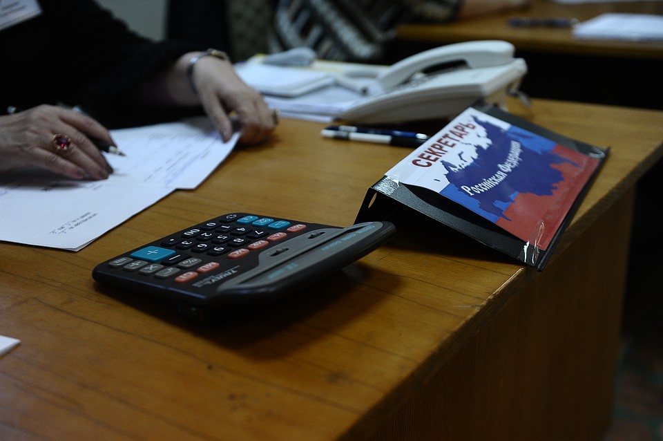 К трем часам дня поток избирателей на участки Волгоградской области так и не хлынул.