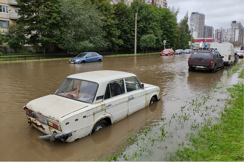 Фото: Сообщество «ДТП и ЧП | Санкт-Петербург» в «ВКонтакте»