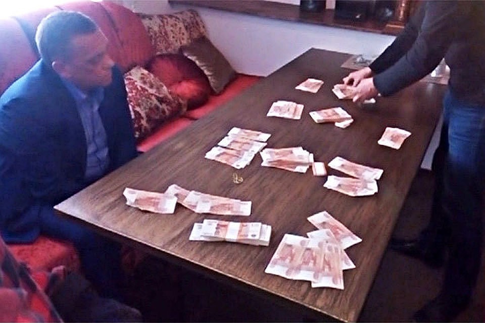 Свою вину бывший чиновник признал только в посредничестве во взяточничестве