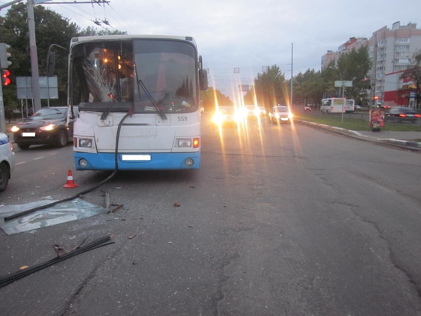 В аварии пострадала женщина.
