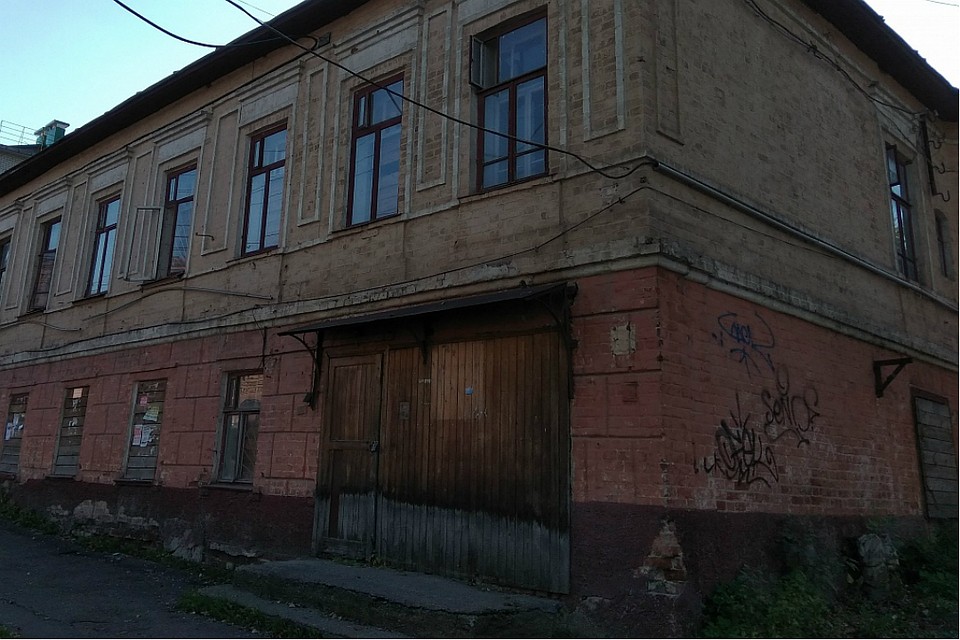 Ранее в доме художника Чарушина располагался Первомайский районный военкомат. Фото: www.admkirov.ru