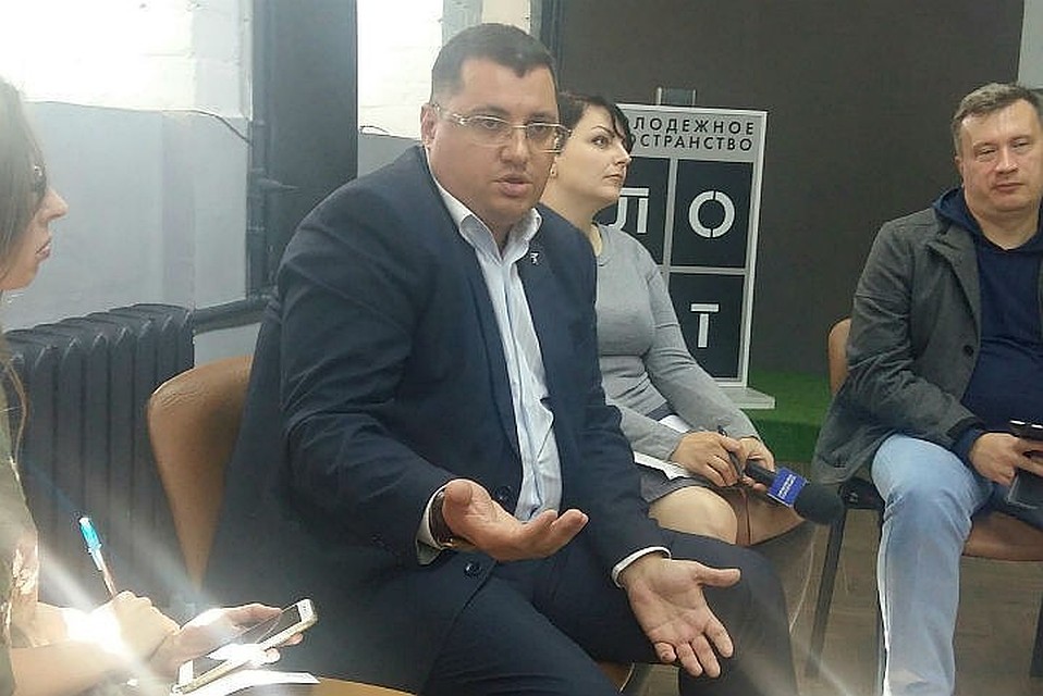 Алексей Аксютенко не согласился с Ильей Варламовым, назвавшим ярославское благоустройство колхозным.