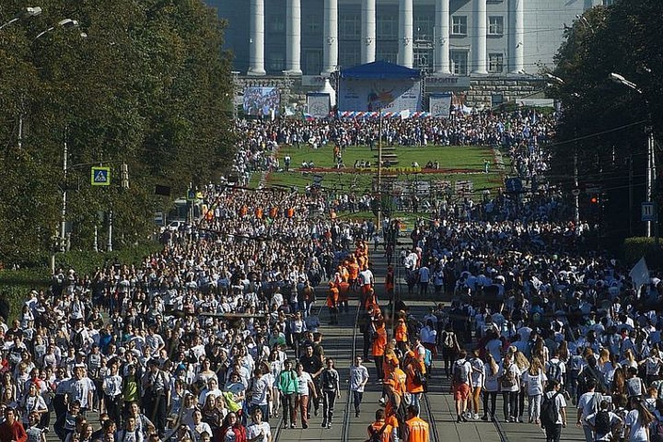 Год назад в забеге участвовало почти 48 тысяч человек.