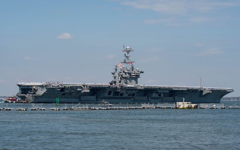 Авианосец ВМС США "Гарри Трумэн"