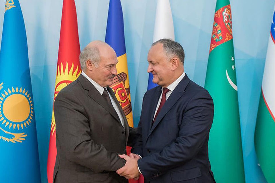 Александр Лукашенко пригласил Игоря Додона совершить визит в Минск. Фото: пресс-служба президента