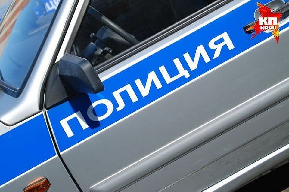 Мужчина напал на девушку на остановке рано утром в воскресенье, 30 сентября.