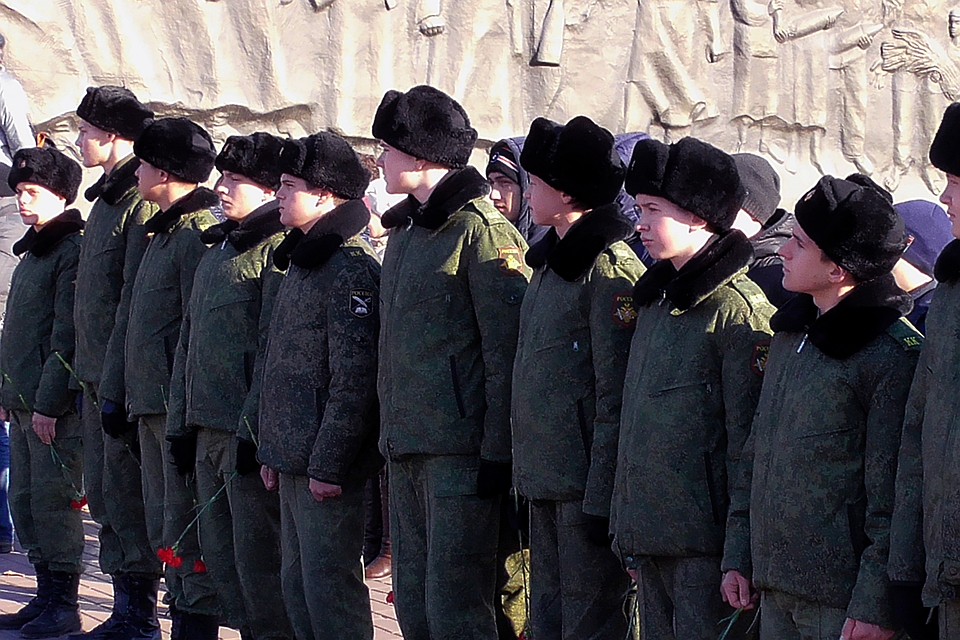 Повестки из военкомата получат около 3 тысяч граждан