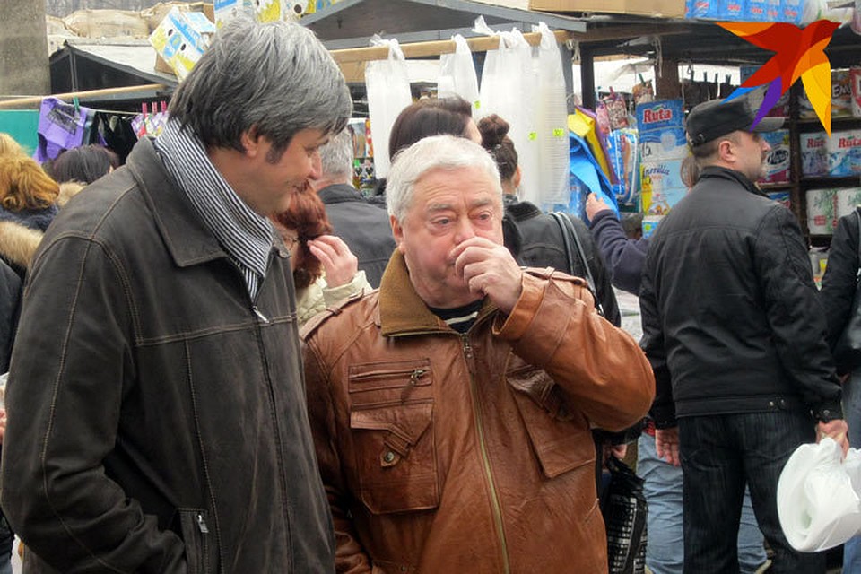 На Центральном рынке звездный гость высматривал типажи, которые мог бы использовать в своих будущих номерах.