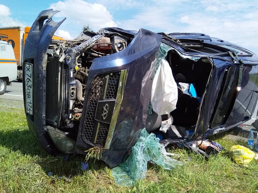 Путешествовали по стране: под Ишимом два автомобиля туристов попали в жесткое ДТП