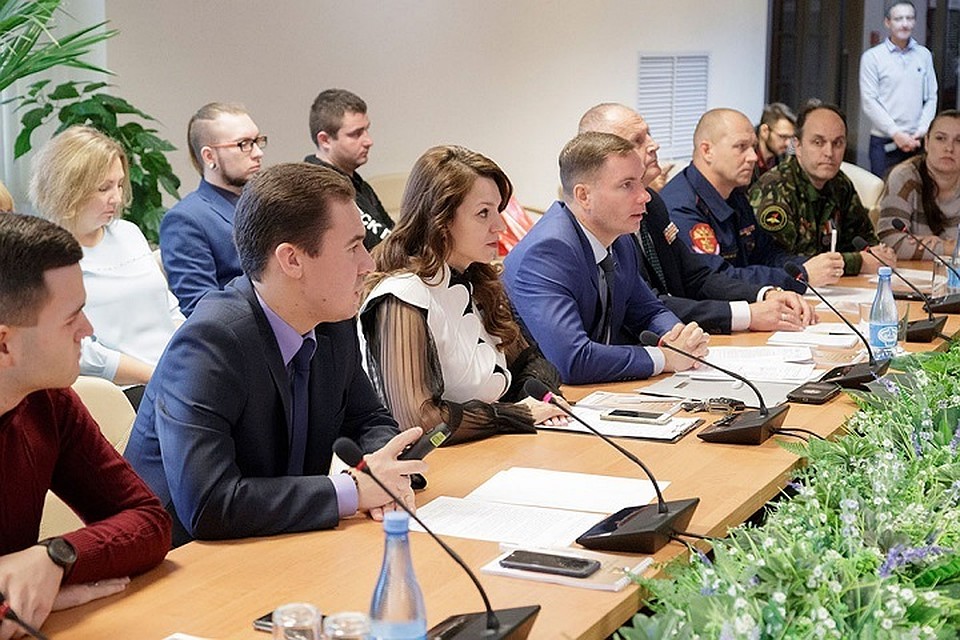 Молодежная делегация из Молдовы посетила тульскую область (Фото: znamyuzl.ru).