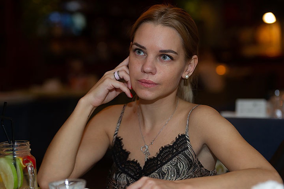 Вот уже 4,5 года Екатерина Сафронова не видела собственного ребенка.