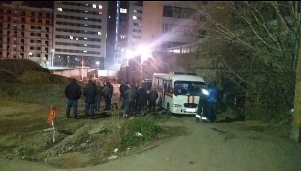 В Иркутске эвакуировали жителей дома на улице 4-ая Железнодорожная. Фото: паблик dtp_irk.