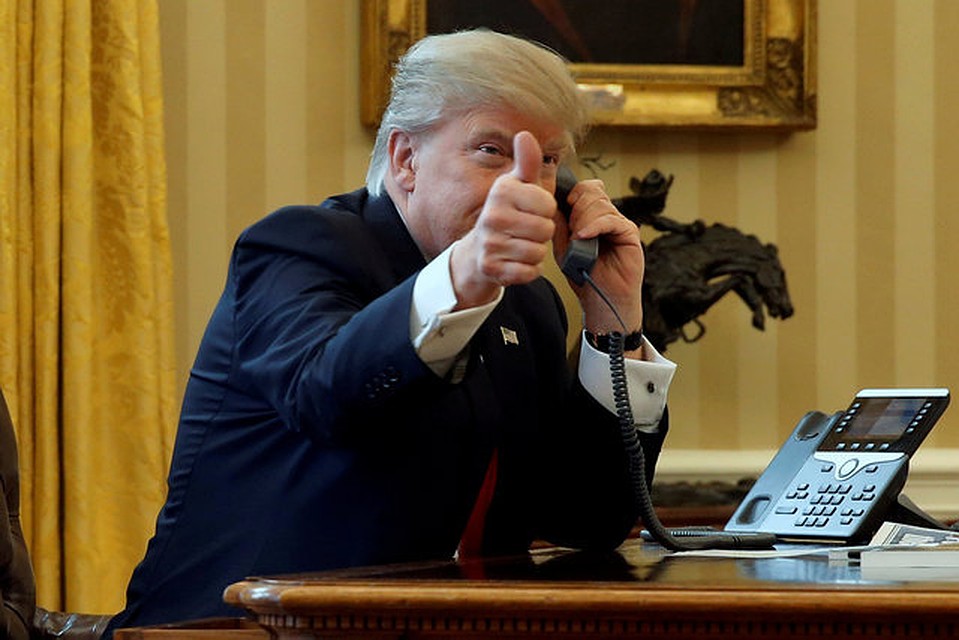 Президент США Дональд Трамп позвонил избранному президенту Бразилии Жаир Болсонару, чтобы поздравить его с победой на выборах