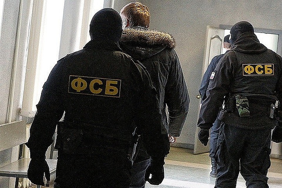 Одного из членов ячейки задержали с поличным.