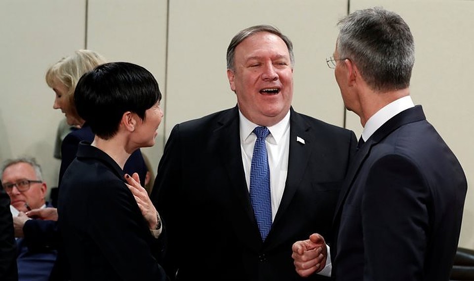 Госсекретарь США Майкл Помпео и генсек НАТО Йенс Столтенберг