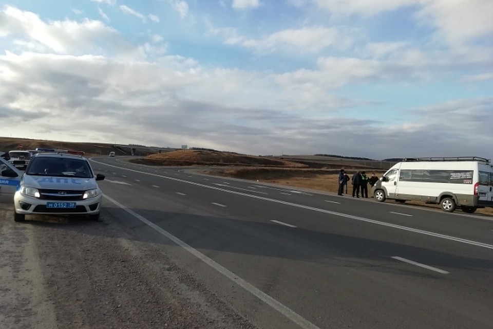Водитель маршрутного такси нелегально перевозил пассажиров по маршруту «Иркутск-Саянск». Фото: пресс-служба по Иркутской области