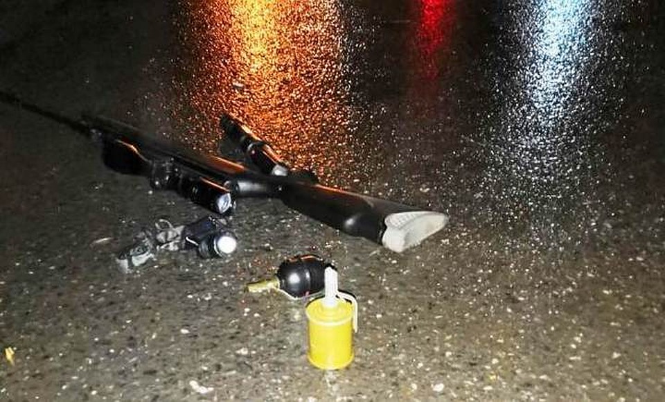 В Уфе полицейские поймали пьяного водителям с муляжом гранаты