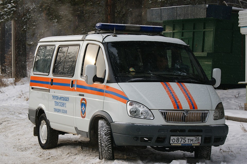 Автомобиль повредил газопровод жилого дома в Ангарске.
