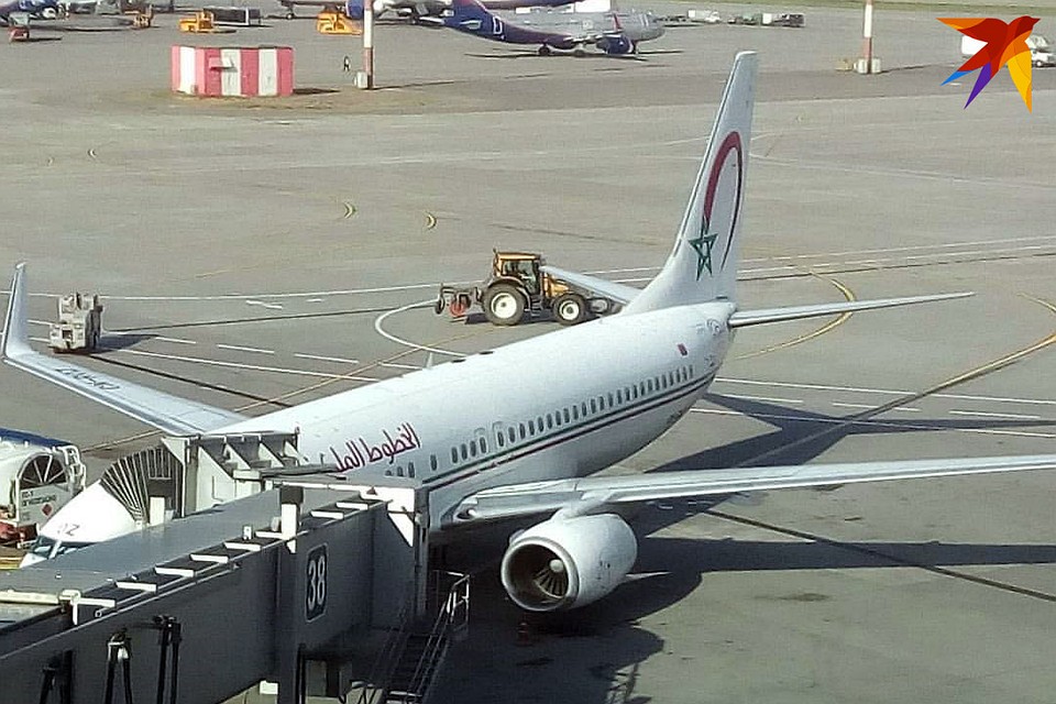 Самолеты с туристами проверяют на наличие больных