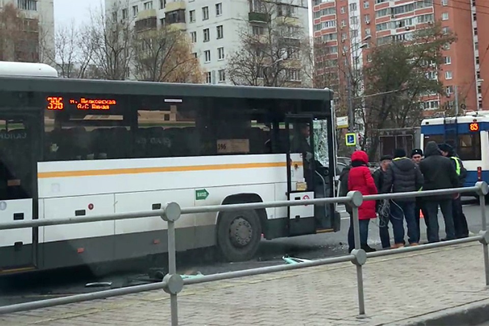 После аварии на Щелковском шоссе несколько часов было затруднено движение