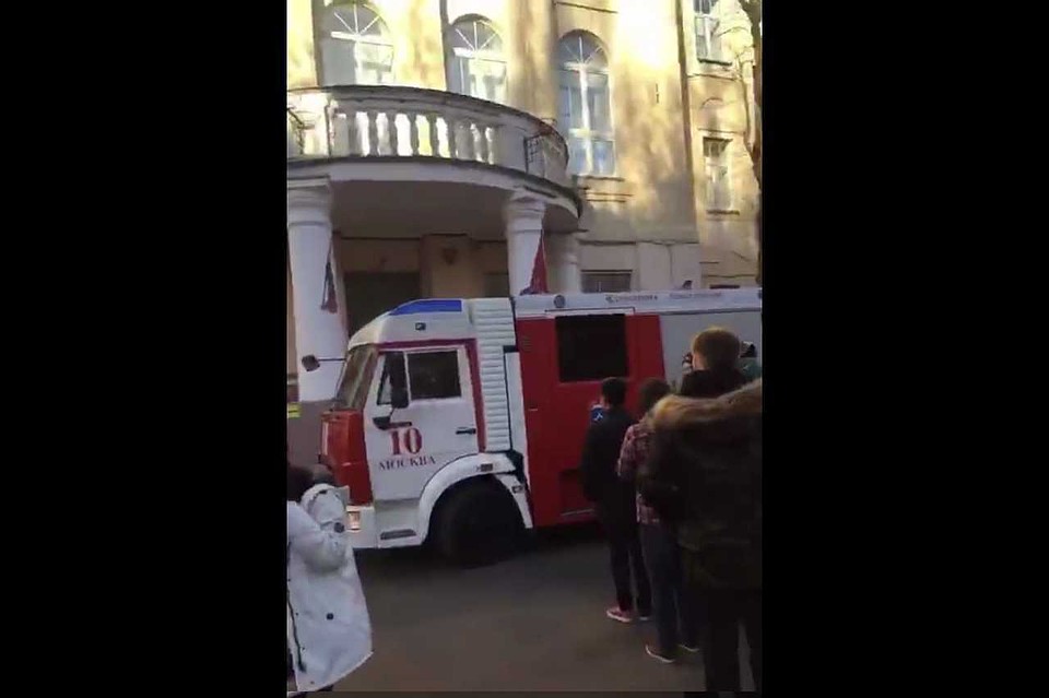 В московском лицее произошло задымление Фото: кадр с видео